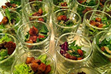 Blattsalate mit Blauschimmel Croutons
